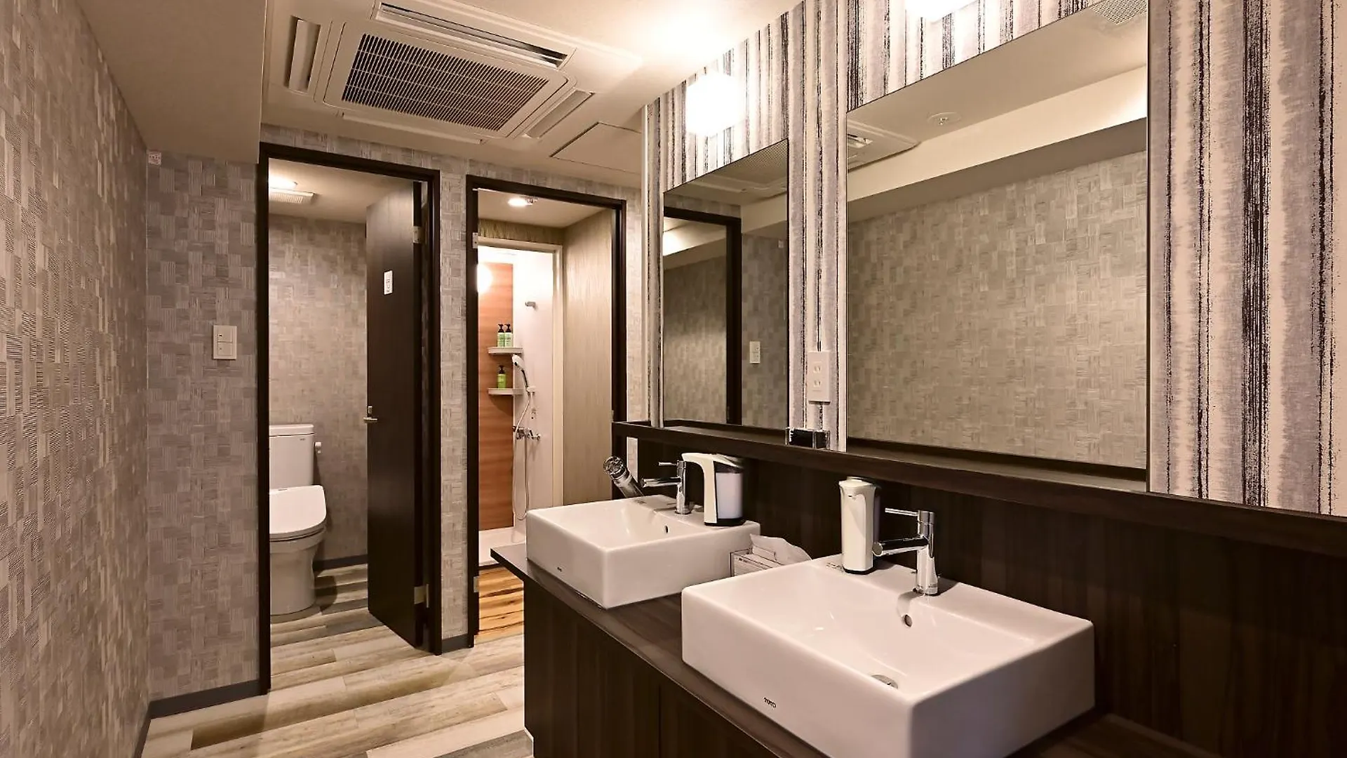 Hotel Tomariya Ueno Токио 0*,  Япония