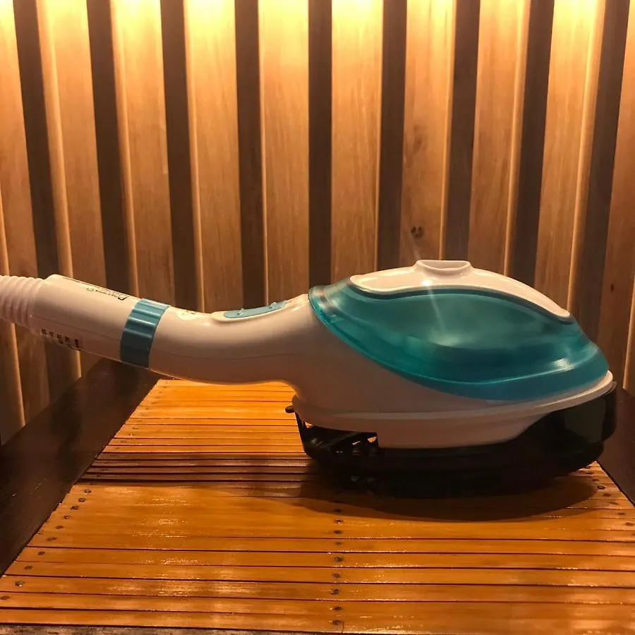 Capsule hotel Hotel Tomariya Ueno Tokyo